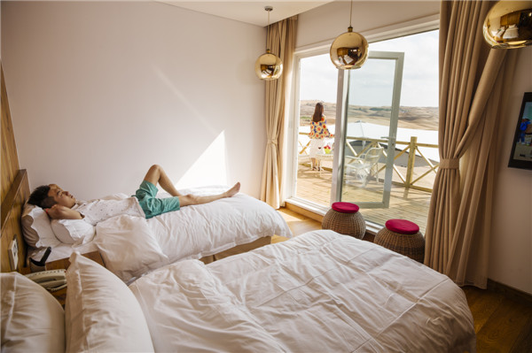 响沙湾,沙漠,度假地,景区,旅游,图片,照片,摄影,内蒙古响沙湾,内蒙古旅游,鄂尔多斯市旅游,莲花酒店,莲花度假酒店,莲沙度假岛,福沙度假岛,悦沙休闲岛,仙沙休闲岛,一粒沙度假村,在线预订,预定,旅行社,AAAAA,5A级旅游景区,库布齐,库布其沙漠,库布其旅游