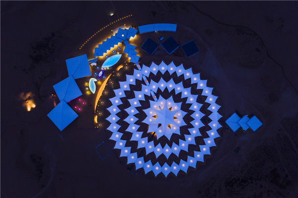 响沙湾,沙漠,度假地,景区,旅游,图片,照片,摄影,内蒙古响沙湾,内蒙古旅游,鄂尔多斯市旅游,莲花酒店,莲花度假酒店,莲沙度假岛,福沙度假岛,悦沙休闲岛,仙沙休闲岛,一粒沙度假村,在线预订,预定,旅行社,AAAAA,5A级旅游景区,库布齐,库布其沙漠,库布其旅游