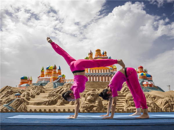 响沙湾,沙漠,度假地,景区,旅游,图片,照片,摄影,内蒙古响沙湾,内蒙古旅游,鄂尔多斯市旅游,莲花酒店,莲花度假酒店,莲沙度假岛,福沙度假岛,悦沙休闲岛,仙沙休闲岛,一粒沙度假村,在线预订,预定,旅行社,AAAAA,5A级旅游景区,库布齐,库布其沙漠,库布其旅游