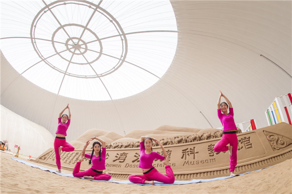 响沙湾,沙漠,度假地,景区,旅游,图片,照片,摄影,内蒙古响沙湾,内蒙古旅游,鄂尔多斯市旅游,莲花酒店,莲花度假酒店,莲沙度假岛,福沙度假岛,悦沙休闲岛,仙沙休闲岛,一粒沙度假村,在线预订,预定,旅行社,AAAAA,5A级旅游景区,库布齐,库布其沙漠,库布其旅游