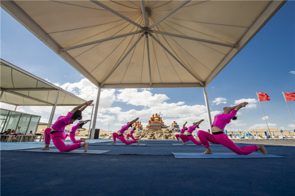 响沙湾,沙漠,度假地,景区,旅游,图片,照片,摄影,内蒙古响沙湾,内蒙古旅游,鄂尔多斯市旅游,莲花酒店,莲花度假酒店,莲沙度假岛,福沙度假岛,悦沙休闲岛,仙沙休闲岛,一粒沙度假村,在线预订,预定,旅行社,AAAAA,5A级旅游景区,库布齐,库布其沙漠,库布其旅游