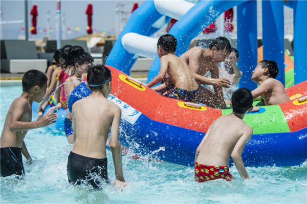 响沙湾,沙漠,度假地,景区,旅游,图片,照片,摄影,内蒙古响沙湾,内蒙古旅游,鄂尔多斯市旅游,莲花酒店,莲花度假酒店,莲沙度假岛,福沙度假岛,悦沙休闲岛,仙沙休闲岛,一粒沙度假村,在线预订,预定,旅行社,AAAAA,5A级旅游景区,库布齐,库布其沙漠,库布其旅游