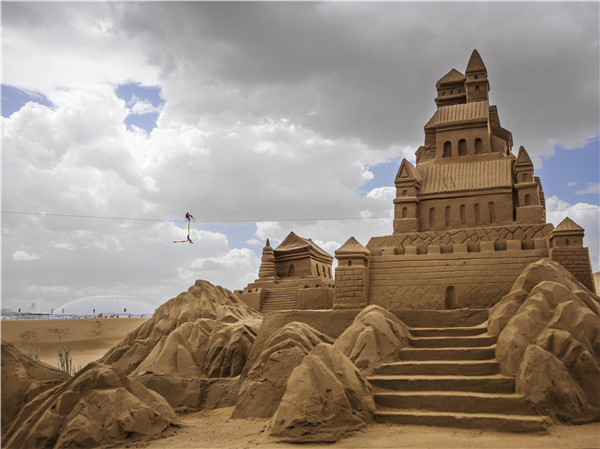 响沙湾,沙漠,度假地,景区,旅游,图片,照片,摄影,内蒙古响沙湾,内蒙古旅游,鄂尔多斯市旅游,莲花酒店,莲花度假酒店,莲沙度假岛,福沙度假岛,悦沙休闲岛,仙沙休闲岛,一粒沙度假村,在线预订,预定,旅行社,AAAAA,5A级旅游景区,库布齐,库布其沙漠,库布其旅游