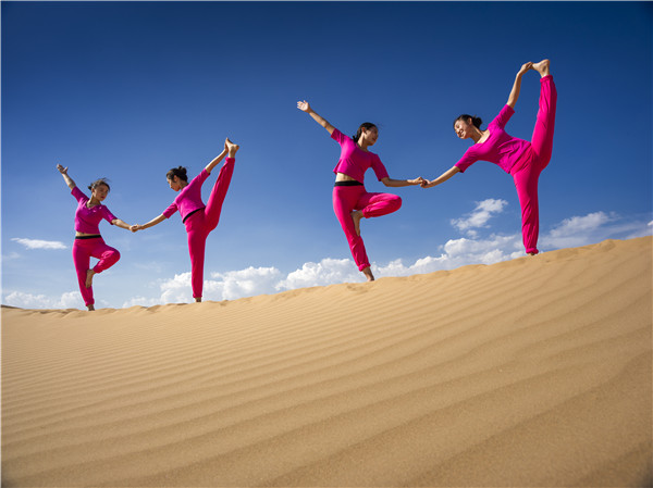 响沙湾,沙漠,度假地,景区,旅游,图片,照片,摄影,内蒙古响沙湾,内蒙古旅游,鄂尔多斯市旅游,莲花酒店,莲花度假酒店,莲沙度假岛,福沙度假岛,悦沙休闲岛,仙沙休闲岛,一粒沙度假村,在线预订,预定,旅行社,AAAAA,5A级旅游景区,库布齐,库布其沙漠,库布其旅游