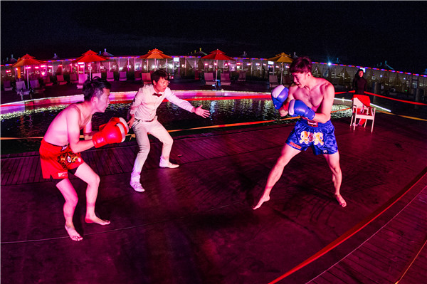 响沙湾,沙漠,度假地,景区,旅游,图片,照片,摄影,内蒙古响沙湾,内蒙古旅游,鄂尔多斯市旅游,莲花酒店,莲花度假酒店,莲沙度假岛,福沙度假岛,悦沙休闲岛,仙沙休闲岛,一粒沙度假村,在线预订,预定,旅行社,AAAAA,5A级旅游景区,库布齐,库布其沙漠,库布其旅游