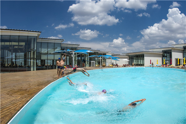 响沙湾,沙漠,度假地,景区,旅游,图片,照片,摄影,内蒙古响沙湾,内蒙古旅游,鄂尔多斯市旅游,莲花酒店,莲花度假酒店,莲沙度假岛,福沙度假岛,悦沙休闲岛,仙沙休闲岛,一粒沙度假村,在线预订,预定,旅行社,AAAAA,5A级旅游景区,库布齐,库布其沙漠,库布其旅游