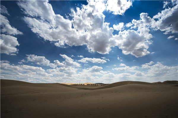 响沙湾,沙漠,度假地,景区,旅游,图片,照片,摄影,内蒙古响沙湾,内蒙古旅游,鄂尔多斯市旅游,莲花酒店,莲花度假酒店,莲沙度假岛,福沙度假岛,悦沙休闲岛,仙沙休闲岛,一粒沙度假村,在线预订,预定,旅行社,AAAAA,5A级旅游景区,库布齐,库布其沙漠,库布其旅游