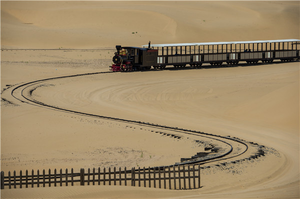 响沙湾,沙漠,度假地,景区,旅游,图片,照片,摄影,内蒙古响沙湾,内蒙古旅游,鄂尔多斯市旅游,莲花酒店,莲花度假酒店,莲沙度假岛,福沙度假岛,悦沙休闲岛,仙沙休闲岛,一粒沙度假村,在线预订,预定,旅行社,AAAAA,5A级旅游景区,库布齐,库布其沙漠,库布其旅游