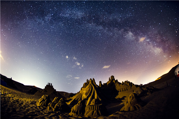 响沙湾,沙漠,度假地,景区,旅游,图片,照片,摄影,内蒙古响沙湾,内蒙古旅游,鄂尔多斯市旅游,莲花酒店,莲花度假酒店,莲沙度假岛,福沙度假岛,悦沙休闲岛,仙沙休闲岛,一粒沙度假村,在线预订,预定,旅行社,AAAAA,5A级旅游景区,库布齐,库布其沙漠,库布其旅游