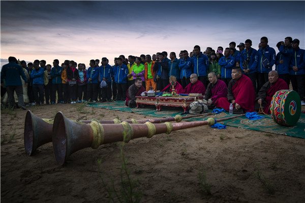 响沙湾,沙漠,度假地,景区,旅游,图片,照片,摄影,内蒙古响沙湾,内蒙古旅游,鄂尔多斯市旅游,莲花酒店,莲花度假酒店,莲沙度假岛,福沙度假岛,悦沙休闲岛,仙沙休闲岛,一粒沙度假村,在线预订,预定,旅行社,AAAAA,5A级旅游景区,库布齐,库布其沙漠,库布其旅游
