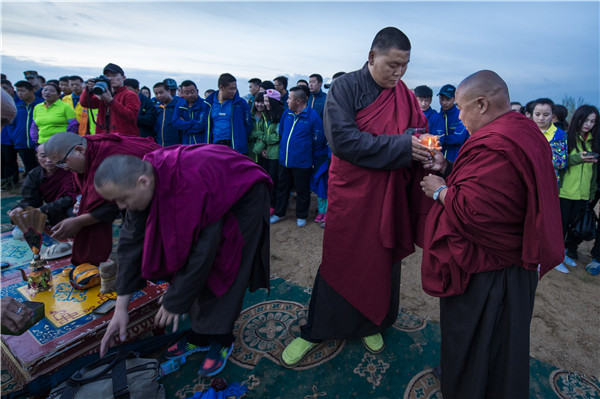 响沙湾,沙漠,度假地,景区,旅游,图片,照片,摄影,内蒙古响沙湾,内蒙古旅游,鄂尔多斯市旅游,莲花酒店,莲花度假酒店,莲沙度假岛,福沙度假岛,悦沙休闲岛,仙沙休闲岛,一粒沙度假村,在线预订,预定,旅行社,AAAAA,5A级旅游景区,库布齐,库布其沙漠,库布其旅游