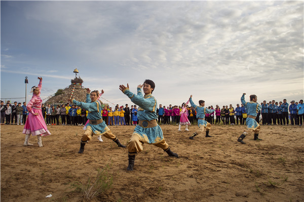 响沙湾,沙漠,度假地,景区,旅游,图片,照片,摄影,内蒙古响沙湾,内蒙古旅游,鄂尔多斯市旅游,莲花酒店,莲花度假酒店,莲沙度假岛,福沙度假岛,悦沙休闲岛,仙沙休闲岛,一粒沙度假村,在线预订,预定,旅行社,AAAAA,5A级旅游景区,库布齐,库布其沙漠,库布其旅游
