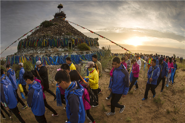 响沙湾,沙漠,度假地,景区,旅游,图片,照片,摄影,内蒙古响沙湾,内蒙古旅游,鄂尔多斯市旅游,莲花酒店,莲花度假酒店,莲沙度假岛,福沙度假岛,悦沙休闲岛,仙沙休闲岛,一粒沙度假村,在线预订,预定,旅行社,AAAAA,5A级旅游景区,库布齐,库布其沙漠,库布其旅游