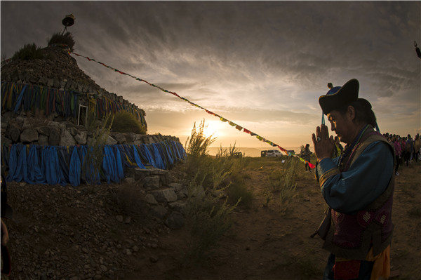 响沙湾,沙漠,度假地,景区,旅游,图片,照片,摄影,内蒙古响沙湾,内蒙古旅游,鄂尔多斯市旅游,莲花酒店,莲花度假酒店,莲沙度假岛,福沙度假岛,悦沙休闲岛,仙沙休闲岛,一粒沙度假村,在线预订,预定,旅行社,AAAAA,5A级旅游景区,库布齐,库布其沙漠,库布其旅游