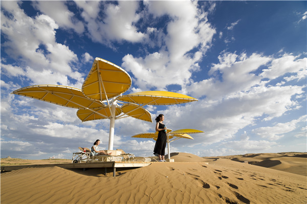 响沙湾,沙漠,度假地,景区,旅游,图片,照片,摄影,内蒙古响沙湾,内蒙古旅游,鄂尔多斯市旅游,莲花酒店,莲花度假酒店,莲沙度假岛,福沙度假岛,悦沙休闲岛,仙沙休闲岛,一粒沙度假村,在线预订,预定,旅行社,AAAAA,5A级旅游景区,库布齐,库布其沙漠,库布其旅游