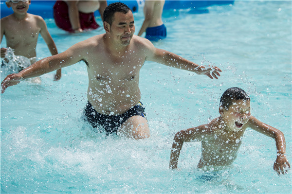 响沙湾,沙漠,度假地,景区,旅游,图片,照片,摄影,内蒙古响沙湾,内蒙古旅游,鄂尔多斯市旅游,莲花酒店,莲花度假酒店,莲沙度假岛,福沙度假岛,悦沙休闲岛,仙沙休闲岛,一粒沙度假村,在线预订,预定,旅行社,AAAAA,5A级旅游景区,库布齐,库布其沙漠,库布其旅游