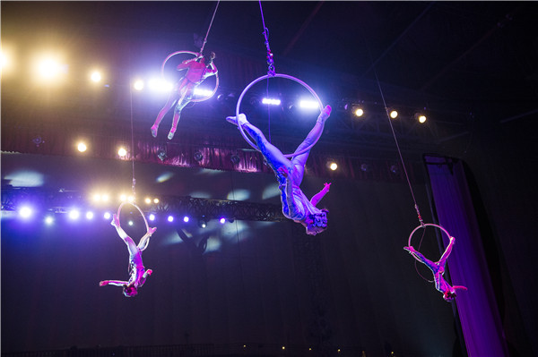 响沙湾,沙漠,度假地,景区,旅游,图片,照片,摄影,内蒙古响沙湾,内蒙古旅游,鄂尔多斯市旅游,莲花酒店,莲花度假酒店,莲沙度假岛,福沙度假岛,悦沙休闲岛,仙沙休闲岛,一粒沙度假村,在线预订,预定,旅行社,AAAAA,5A级旅游景区,库布齐,库布其沙漠,库布其旅游