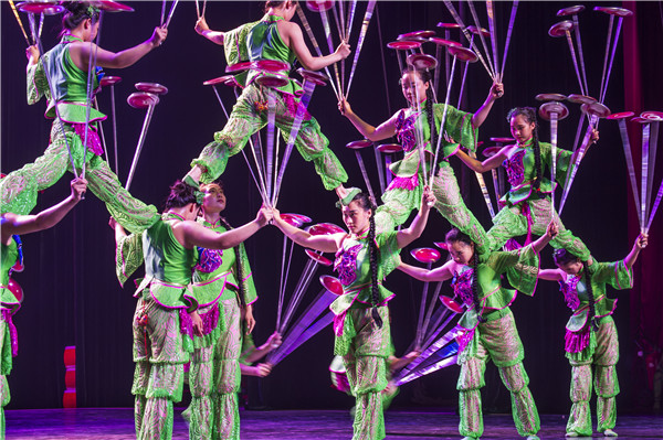 响沙湾,沙漠,度假地,景区,旅游,图片,照片,摄影,内蒙古响沙湾,内蒙古旅游,鄂尔多斯市旅游,莲花酒店,莲花度假酒店,莲沙度假岛,福沙度假岛,悦沙休闲岛,仙沙休闲岛,一粒沙度假村,在线预订,预定,旅行社,AAAAA,5A级旅游景区,库布齐,库布其沙漠,库布其旅游