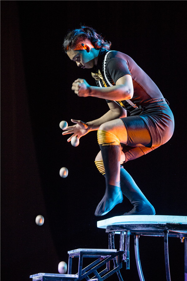 响沙湾,沙漠,度假地,景区,旅游,图片,照片,摄影,内蒙古响沙湾,内蒙古旅游,鄂尔多斯市旅游,莲花酒店,莲花度假酒店,莲沙度假岛,福沙度假岛,悦沙休闲岛,仙沙休闲岛,一粒沙度假村,在线预订,预定,旅行社,AAAAA,5A级旅游景区,库布齐,库布其沙漠,库布其旅游