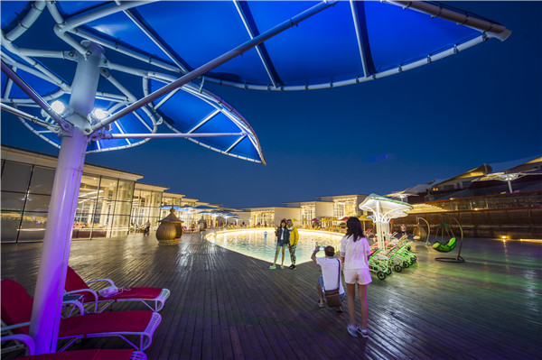 响沙湾,沙漠,度假地,景区,旅游,图片,照片,摄影,内蒙古响沙湾,内蒙古旅游,鄂尔多斯市旅游,莲花酒店,莲花度假酒店,莲沙度假岛,福沙度假岛,悦沙休闲岛,仙沙休闲岛,一粒沙度假村,在线预订,预定,旅行社,AAAAA,5A级旅游景区,库布齐,库布其沙漠,库布其旅游