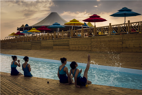 响沙湾,沙漠,度假地,景区,旅游,图片,照片,摄影,内蒙古响沙湾,内蒙古旅游,鄂尔多斯市旅游,莲花酒店,莲花度假酒店,莲沙度假岛,福沙度假岛,悦沙休闲岛,仙沙休闲岛,一粒沙度假村,在线预订,预定,旅行社,AAAAA,5A级旅游景区,库布齐,库布其沙漠,库布其旅游