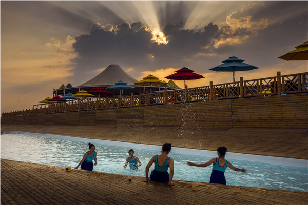响沙湾,沙漠,度假地,景区,旅游,图片,照片,摄影,内蒙古响沙湾,内蒙古旅游,鄂尔多斯市旅游,莲花酒店,莲花度假酒店,莲沙度假岛,福沙度假岛,悦沙休闲岛,仙沙休闲岛,一粒沙度假村,在线预订,预定,旅行社,AAAAA,5A级旅游景区,库布齐,库布其沙漠,库布其旅游