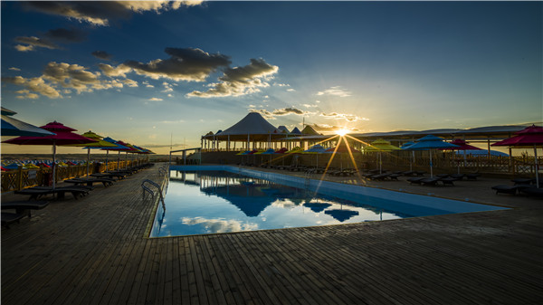 响沙湾,沙漠,度假地,景区,旅游,图片,照片,摄影,内蒙古响沙湾,内蒙古旅游,鄂尔多斯市旅游,莲花酒店,莲花度假酒店,莲沙度假岛,福沙度假岛,悦沙休闲岛,仙沙休闲岛,一粒沙度假村,在线预订,预定,旅行社,AAAAA,5A级旅游景区,库布齐,库布其沙漠,库布其旅游