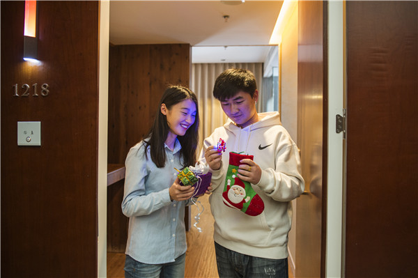 响沙湾,沙漠,度假地,景区,旅游,图片,照片,摄影,内蒙古响沙湾,内蒙古旅游,鄂尔多斯市旅游,莲花酒店,莲花度假酒店,莲沙度假岛,福沙度假岛,悦沙休闲岛,仙沙休闲岛,一粒沙度假村,在线预订,预定,旅行社,AAAAA,5A级旅游景区,库布齐,库布其沙漠,库布其旅游