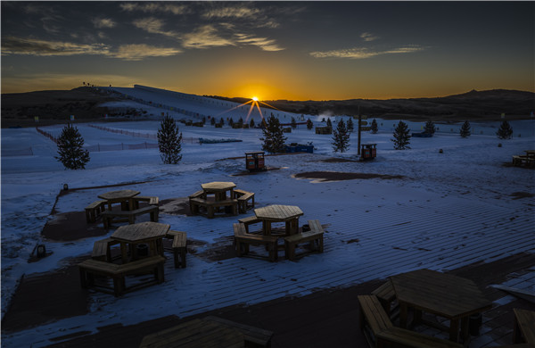 响沙湾,沙漠,度假地,景区,旅游,图片,照片,摄影,内蒙古响沙湾,内蒙古旅游,鄂尔多斯市旅游,莲花酒店,莲花度假酒店,莲沙度假岛,福沙度假岛,悦沙休闲岛,仙沙休闲岛,一粒沙度假村,在线预订,预定,旅行社,AAAAA,5A级旅游景区,库布齐,库布其沙漠,库布其旅游