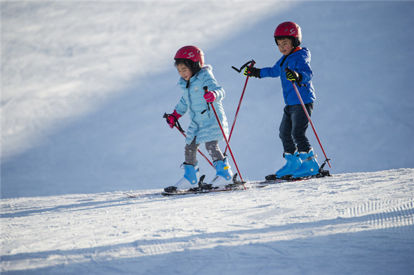 响沙湾,沙漠,度假地,景区,旅游,图片,照片,摄影,内蒙古响沙湾,内蒙古旅游,鄂尔多斯市旅游,莲花酒店,莲花度假酒店,莲沙度假岛,福沙度假岛,悦沙休闲岛,仙沙休闲岛,一粒沙度假村,在线预订,预定,旅行社,AAAAA,5A级旅游景区,库布齐,库布其沙漠,库布其旅游