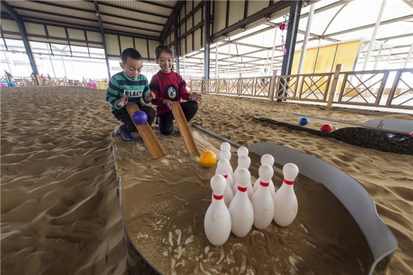 响沙湾,沙漠,度假地,景区,旅游,图片,照片,摄影,内蒙古响沙湾,内蒙古旅游,鄂尔多斯市旅游,莲花酒店,莲花度假酒店,莲沙度假岛,福沙度假岛,悦沙休闲岛,仙沙休闲岛,一粒沙度假村,在线预订,预定,旅行社,AAAAA,5A级旅游景区,库布齐,库布其沙漠,库布其旅游