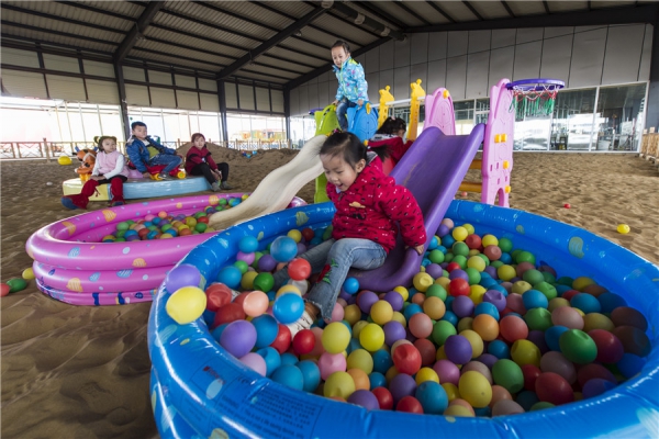 响沙湾,沙漠,度假地,景区,旅游,图片,照片,摄影,内蒙古响沙湾,内蒙古旅游,鄂尔多斯市旅游,莲花酒店,莲花度假酒店,莲沙度假岛,福沙度假岛,悦沙休闲岛,仙沙休闲岛,一粒沙度假村,在线预订,预定,旅行社,AAAAA,5A级旅游景区,库布齐,库布其沙漠,库布其旅游