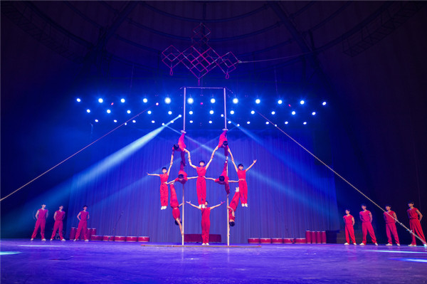 响沙湾,沙漠,度假地,景区,旅游,图片,照片,摄影,内蒙古响沙湾,内蒙古旅游,鄂尔多斯市旅游,莲花酒店,莲花度假酒店,莲沙度假岛,福沙度假岛,悦沙休闲岛,仙沙休闲岛,一粒沙度假村,在线预订,预定,旅行社,AAAAA,5A级旅游景区,库布齐,库布其沙漠,库布其旅游