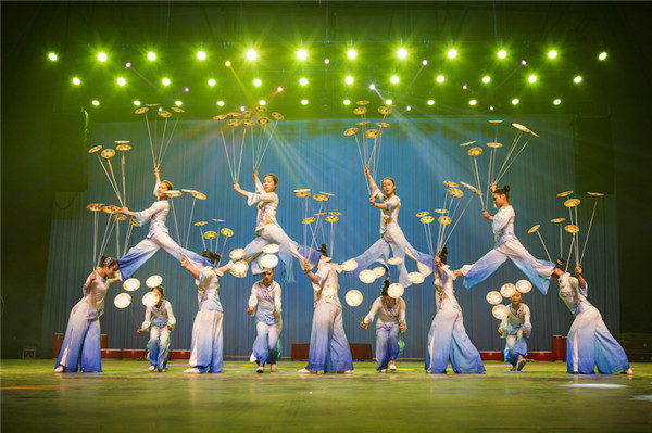 响沙湾,沙漠,度假地,景区,旅游,图片,照片,摄影,内蒙古响沙湾,内蒙古旅游,鄂尔多斯市旅游,莲花酒店,莲花度假酒店,莲沙度假岛,福沙度假岛,悦沙休闲岛,仙沙休闲岛,一粒沙度假村,在线预订,预定,旅行社,AAAAA,5A级旅游景区,库布齐,库布其沙漠,库布其旅游