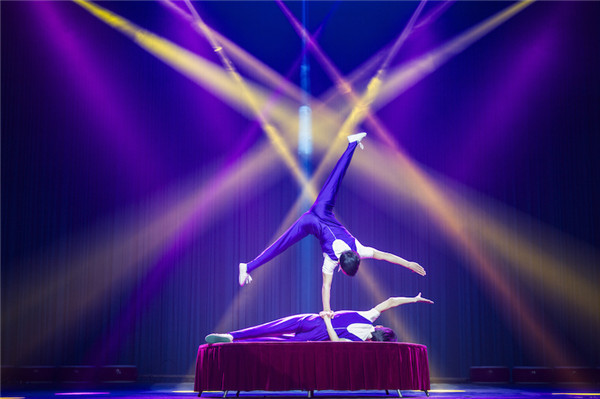 响沙湾,沙漠,度假地,景区,旅游,图片,照片,摄影,内蒙古响沙湾,内蒙古旅游,鄂尔多斯市旅游,莲花酒店,莲花度假酒店,莲沙度假岛,福沙度假岛,悦沙休闲岛,仙沙休闲岛,一粒沙度假村,在线预订,预定,旅行社,AAAAA,5A级旅游景区,库布齐,库布其沙漠,库布其旅游