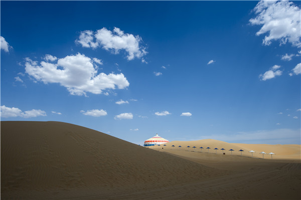 响沙湾,沙漠,度假地,景区,旅游,图片,照片,摄影,内蒙古响沙湾,内蒙古旅游,鄂尔多斯市旅游,莲花酒店,莲花度假酒店,莲沙度假岛,福沙度假岛,悦沙休闲岛,仙沙休闲岛,一粒沙度假村,在线预订,预定,旅行社,AAAAA,5A级旅游景区,库布齐,库布其沙漠,库布其旅游