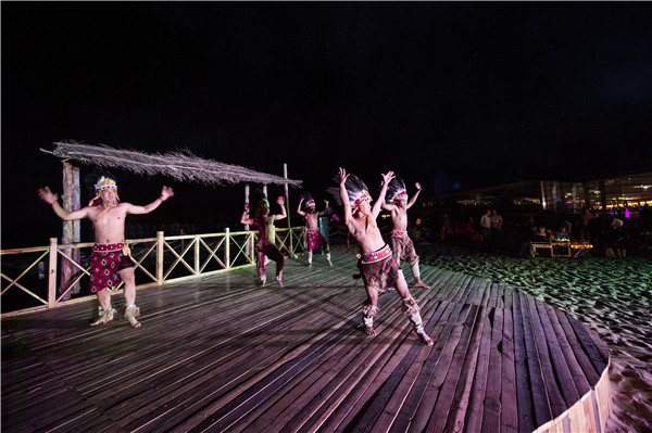 响沙湾,沙漠,度假地,景区,旅游,图片,照片,摄影,内蒙古响沙湾,内蒙古旅游,鄂尔多斯市旅游,莲花酒店,莲花度假酒店,莲沙度假岛,福沙度假岛,悦沙休闲岛,仙沙休闲岛,一粒沙度假村,在线预订,预定,旅行社,AAAAA,5A级旅游景区,库布齐,库布其沙漠,库布其旅游