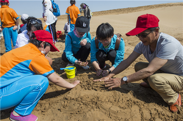 响沙湾,沙漠,度假地,景区,旅游,图片,照片,摄影,内蒙古响沙湾,内蒙古旅游,鄂尔多斯市旅游,莲花酒店,莲花度假酒店,莲沙度假岛,福沙度假岛,悦沙休闲岛,仙沙休闲岛,一粒沙度假村,在线预订,预定,旅行社,AAAAA,5A级旅游景区,库布齐,库布其沙漠,库布其旅游