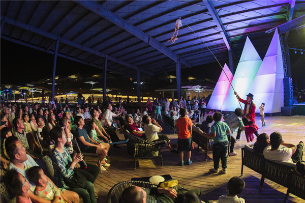 响沙湾,沙漠,度假地,景区,旅游,图片,照片,摄影,内蒙古响沙湾,内蒙古旅游,鄂尔多斯市旅游,莲花酒店,莲花度假酒店,莲沙度假岛,福沙度假岛,悦沙休闲岛,仙沙休闲岛,一粒沙度假村,在线预订,预定,旅行社,AAAAA,5A级旅游景区,库布齐,库布其沙漠,库布其旅游