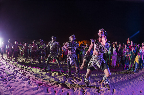 响沙湾,沙漠,度假地,景区,旅游,图片,照片,摄影,内蒙古响沙湾,内蒙古旅游,鄂尔多斯市旅游,莲花酒店,莲花度假酒店,莲沙度假岛,福沙度假岛,悦沙休闲岛,仙沙休闲岛,一粒沙度假村,在线预订,预定,旅行社,AAAAA,5A级旅游景区,库布齐,库布其沙漠,库布其旅游