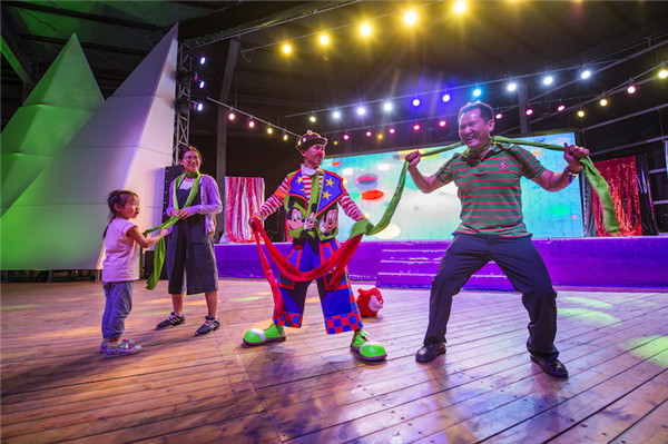 响沙湾,沙漠,度假地,景区,旅游,图片,照片,摄影,内蒙古响沙湾,内蒙古旅游,鄂尔多斯市旅游,莲花酒店,莲花度假酒店,莲沙度假岛,福沙度假岛,悦沙休闲岛,仙沙休闲岛,一粒沙度假村,在线预订,预定,旅行社,AAAAA,5A级旅游景区,库布齐,库布其沙漠,库布其旅游