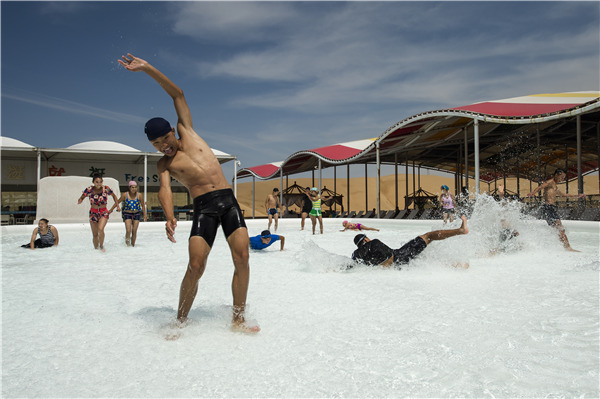 响沙湾,沙漠,度假地,景区,旅游,图片,照片,摄影,内蒙古响沙湾,内蒙古旅游,鄂尔多斯市旅游,莲花酒店,莲花度假酒店,莲沙度假岛,福沙度假岛,悦沙休闲岛,仙沙休闲岛,一粒沙度假村,在线预订,预定,旅行社,AAAAA,5A级旅游景区,库布齐,库布其沙漠,库布其旅游