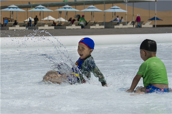 响沙湾,沙漠,度假地,景区,旅游,图片,照片,摄影,内蒙古响沙湾,内蒙古旅游,鄂尔多斯市旅游,莲花酒店,莲花度假酒店,莲沙度假岛,福沙度假岛,悦沙休闲岛,仙沙休闲岛,一粒沙度假村,在线预订,预定,旅行社,AAAAA,5A级旅游景区,库布齐,库布其沙漠,库布其旅游