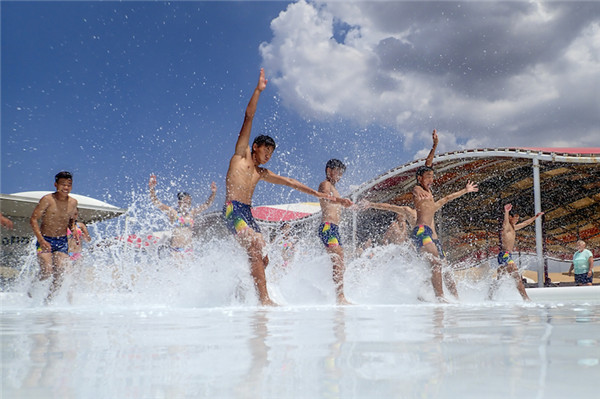 响沙湾,沙漠,度假地,景区,旅游,图片,照片,摄影,内蒙古响沙湾,内蒙古旅游,鄂尔多斯市旅游,莲花酒店,莲花度假酒店,莲沙度假岛,福沙度假岛,悦沙休闲岛,仙沙休闲岛,一粒沙度假村,在线预订,预定,旅行社,AAAAA,5A级旅游景区,库布齐,库布其沙漠,库布其旅游