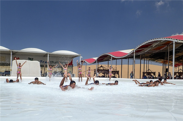 响沙湾,沙漠,度假地,景区,旅游,图片,照片,摄影,内蒙古响沙湾,内蒙古旅游,鄂尔多斯市旅游,莲花酒店,莲花度假酒店,莲沙度假岛,福沙度假岛,悦沙休闲岛,仙沙休闲岛,一粒沙度假村,在线预订,预定,旅行社,AAAAA,5A级旅游景区,库布齐,库布其沙漠,库布其旅游