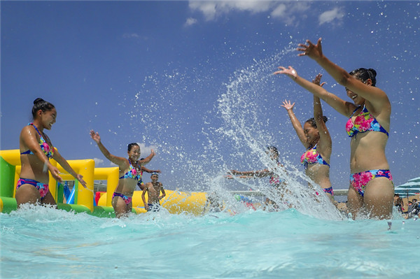 响沙湾,沙漠,度假地,景区,旅游,图片,照片,摄影,内蒙古响沙湾,内蒙古旅游,鄂尔多斯市旅游,莲花酒店,莲花度假酒店,莲沙度假岛,福沙度假岛,悦沙休闲岛,仙沙休闲岛,一粒沙度假村,在线预订,预定,旅行社,AAAAA,5A级旅游景区,库布齐,库布其沙漠,库布其旅游