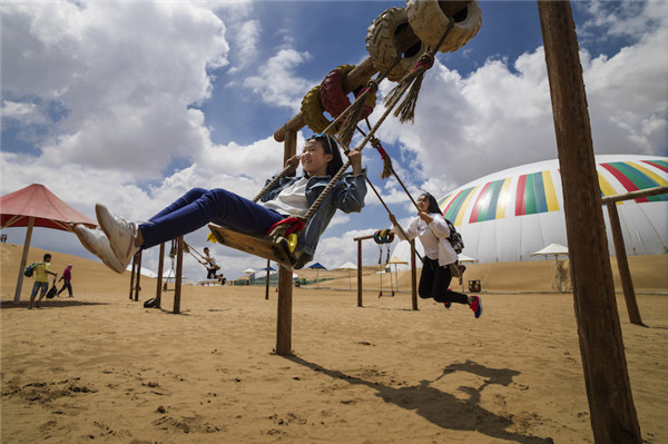 响沙湾,沙漠,度假地,景区,旅游,图片,照片,摄影,内蒙古响沙湾,内蒙古旅游,鄂尔多斯市旅游,莲花酒店,莲花度假酒店,莲沙度假岛,福沙度假岛,悦沙休闲岛,仙沙休闲岛,一粒沙度假村,在线预订,预定,旅行社,AAAAA,5A级旅游景区,库布齐,库布其沙漠,库布其旅游