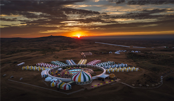 响沙湾,沙漠,度假地,景区,旅游,图片,照片,摄影,内蒙古响沙湾,内蒙古旅游,鄂尔多斯市旅游,莲花酒店,莲花度假酒店,莲沙度假岛,福沙度假岛,悦沙休闲岛,仙沙休闲岛,一粒沙度假村,在线预订,预定,旅行社,AAAAA,5A级旅游景区,库布齐,库布其沙漠,库布其旅游