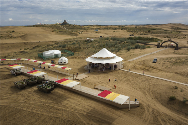 响沙湾,沙漠,度假地,景区,旅游,图片,照片,摄影,内蒙古响沙湾,内蒙古旅游,鄂尔多斯市旅游,莲花酒店,莲花度假酒店,莲沙度假岛,福沙度假岛,悦沙休闲岛,仙沙休闲岛,一粒沙度假村,在线预订,预定,旅行社,AAAAA,5A级旅游景区,库布齐,库布其沙漠,库布其旅游