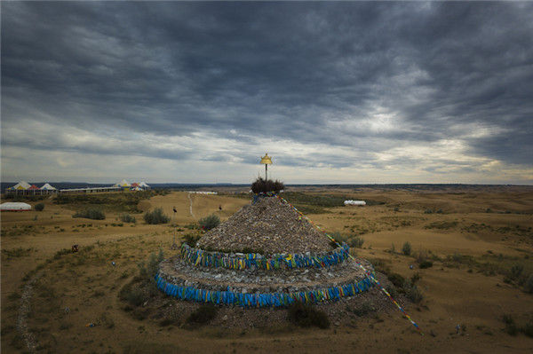 响沙湾,沙漠,度假地,景区,旅游,图片,照片,摄影,内蒙古响沙湾,内蒙古旅游,鄂尔多斯市旅游,莲花酒店,莲花度假酒店,莲沙度假岛,福沙度假岛,悦沙休闲岛,仙沙休闲岛,一粒沙度假村,在线预订,预定,旅行社,AAAAA,5A级旅游景区,库布齐,库布其沙漠,库布其旅游